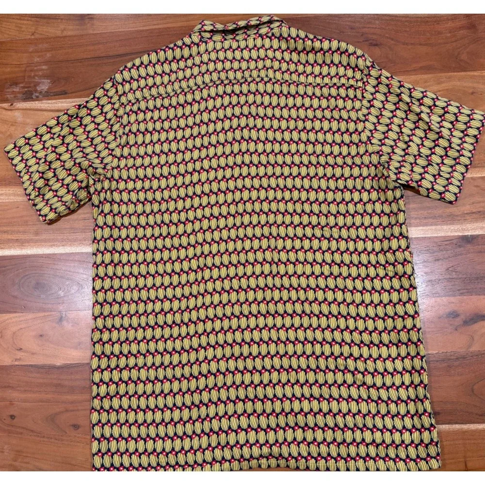 Levis Mens Relaxed Fit Cactus Print Button Down Shirt Short Sleeve Yellow Medium